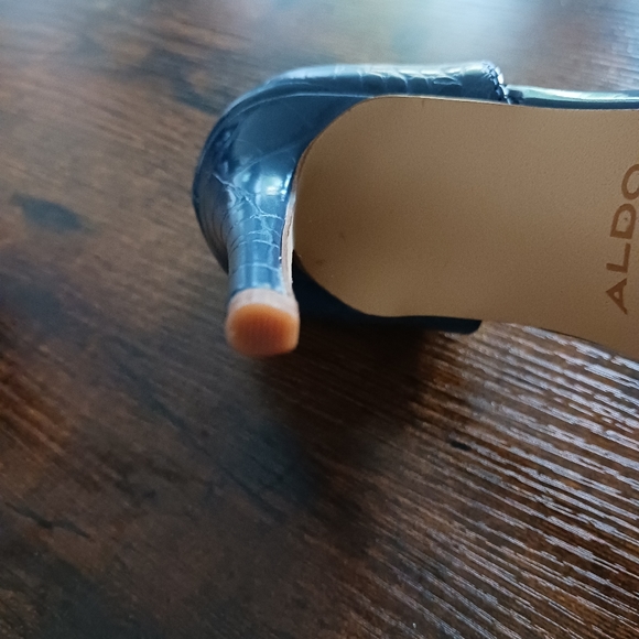 Aldo Moonglow Blue Print Pointed Pumps - Picture 5 of 9